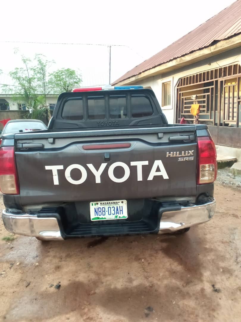 Escort Hilux siren for rent