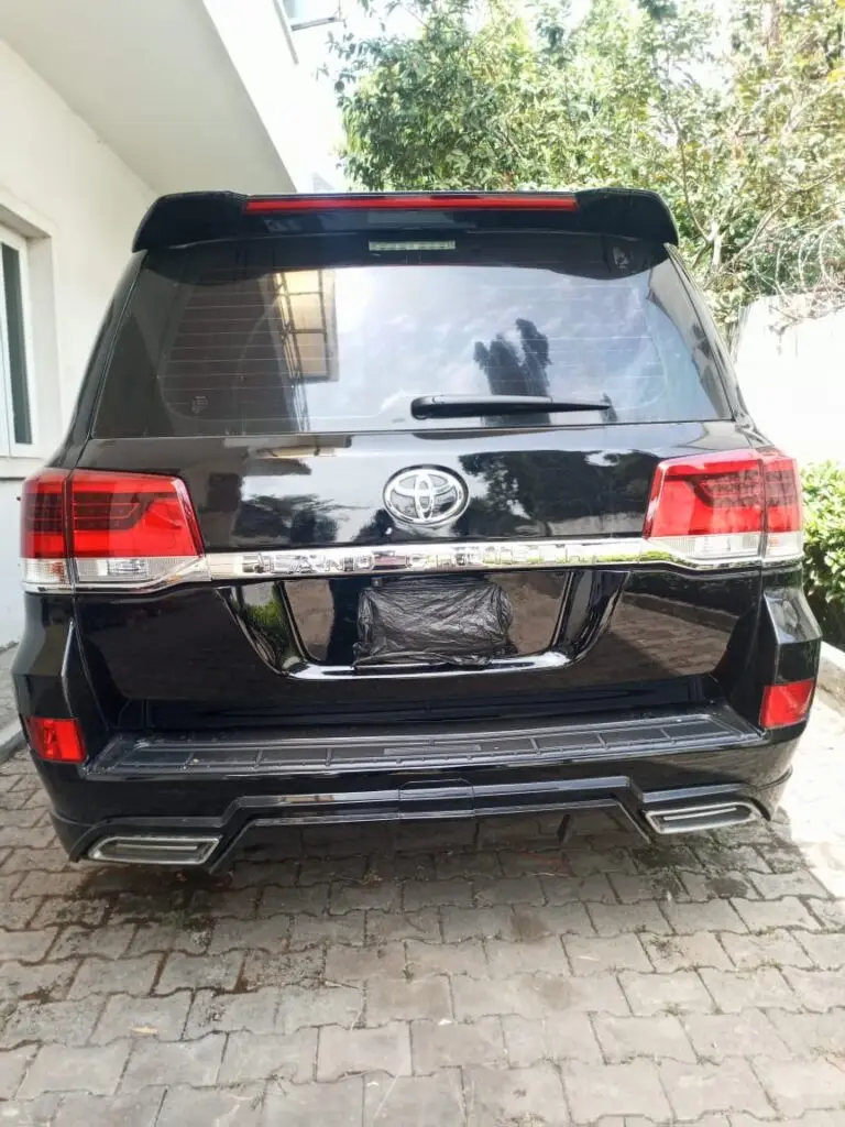 Toyota Landcruiser for rent in Abuja